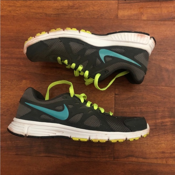 Women’s Nike Revolution 2 Workout Gym Running Shoes Fitness Sneakers 8.5 - Picture 5 of 7